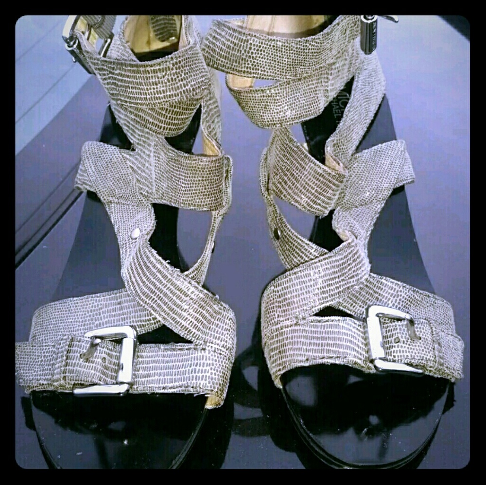 Michael Kors Cool Gray Leather Sandals Size 8.5/ 9